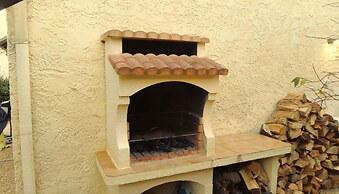Les Pucines