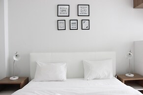 Elegant 2BR @ Dago Suites Apartment near ITB