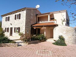 Villa Ana - Peaceful Location