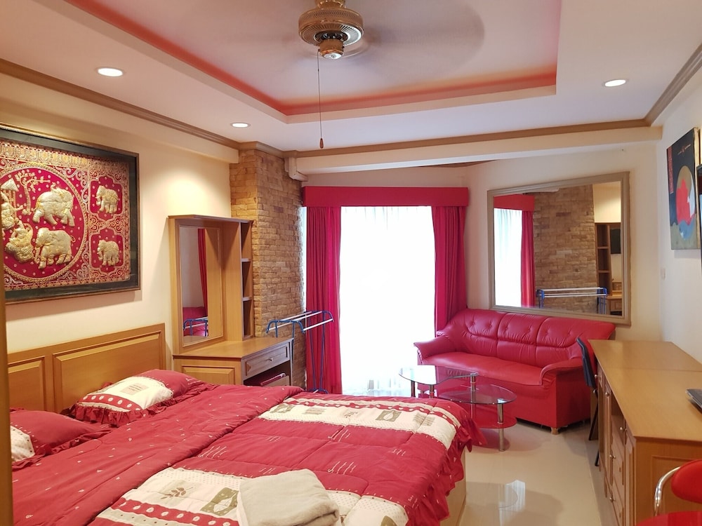 5th Floor Condo Jomtien Beach