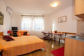 Apartments Mirjana