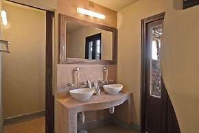 Hoodia Desert Lodge