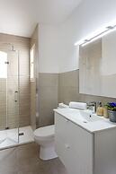Genteel Home Mano de Hierro