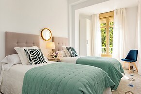 Genteel Home Zegrí