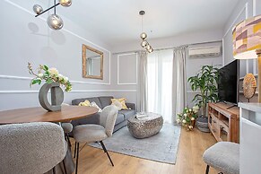 Genteel Home Amira