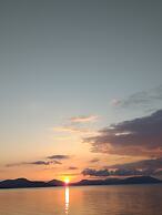 Petrakis Beach