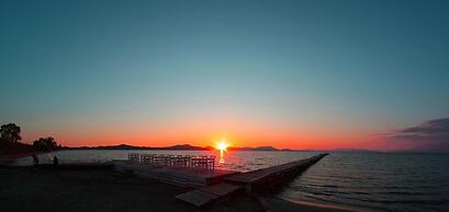 Petrakis Beach