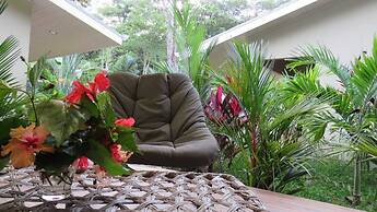 Alloro Jungle Villas