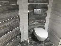 Dolphin Yunus Hotel