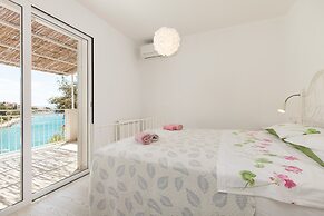 Holiday home Duje