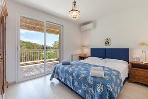 Holiday home Duje