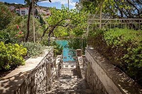 Holiday home Duje