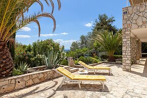 Holiday home Duje