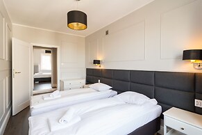 Executive 3 Bedroom Apartament by Your F