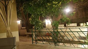 Garden House - Luxury Guest House