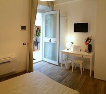 Garden House - Luxury Guest House