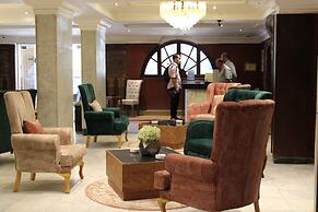 Maxim Hotel