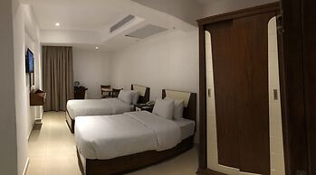 Maxim Hotel