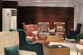 Maxim Hotel