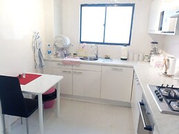 Center Comfy Suites