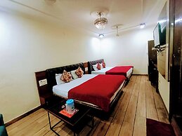 Hotel Ganga Azure