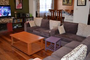 Kerarapony House