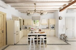Etesians Suites & Villas