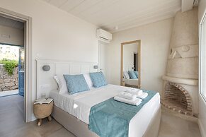 Etesians Suites & Villas