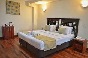 Cranes Suites Hotel