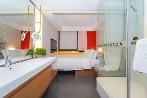 No. 8 Art Hotel