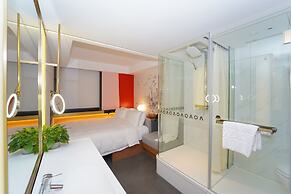 No. 8 Art Hotel