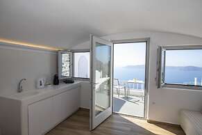 Santorini View Studios-Adults Only