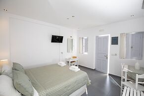 Santorini View Studios-Adults Only