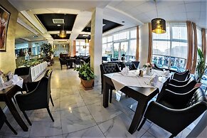Hotel Slavonija