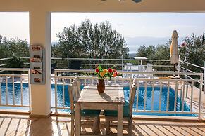 Calypso Lakeview Villas