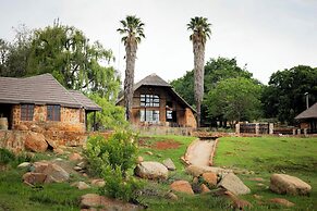 Riverman Cabin Country Lodge