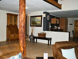 Riverman Cabin Country Lodge