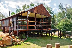 Riverman Cabin Country Lodge