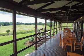Riverman Cabin Country Lodge