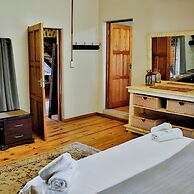 Riverman Cabin Country Lodge