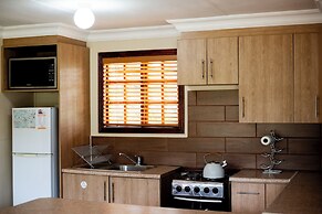 Riverman Cabin Country Lodge