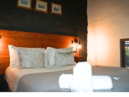 Riverman Cabin Country Lodge
