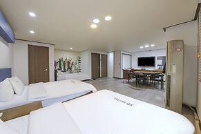 XO Hotel