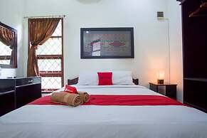 RedDoorz Syariah near Ngade Lake