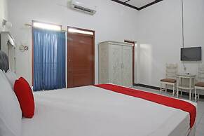 RedDoorz Plus @ Taman Siswa 3
