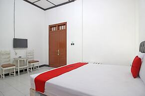 RedDoorz Plus @ Taman Siswa 3