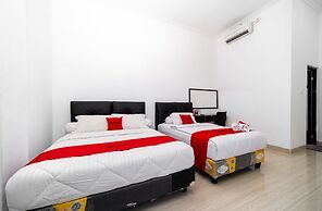 RedDoorz near Makassar Town Square 2