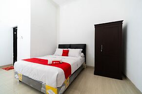 RedDoorz near Makassar Town Square 2