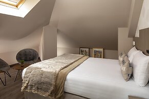 Cocoon Inn