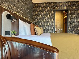Cocoon Inn